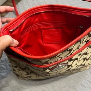 Coach cross body purse in excellent condition.